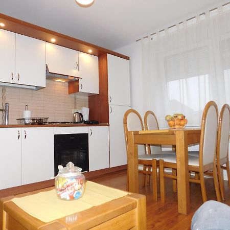 Apartman Ana Zupanja Eksteriør bilde
