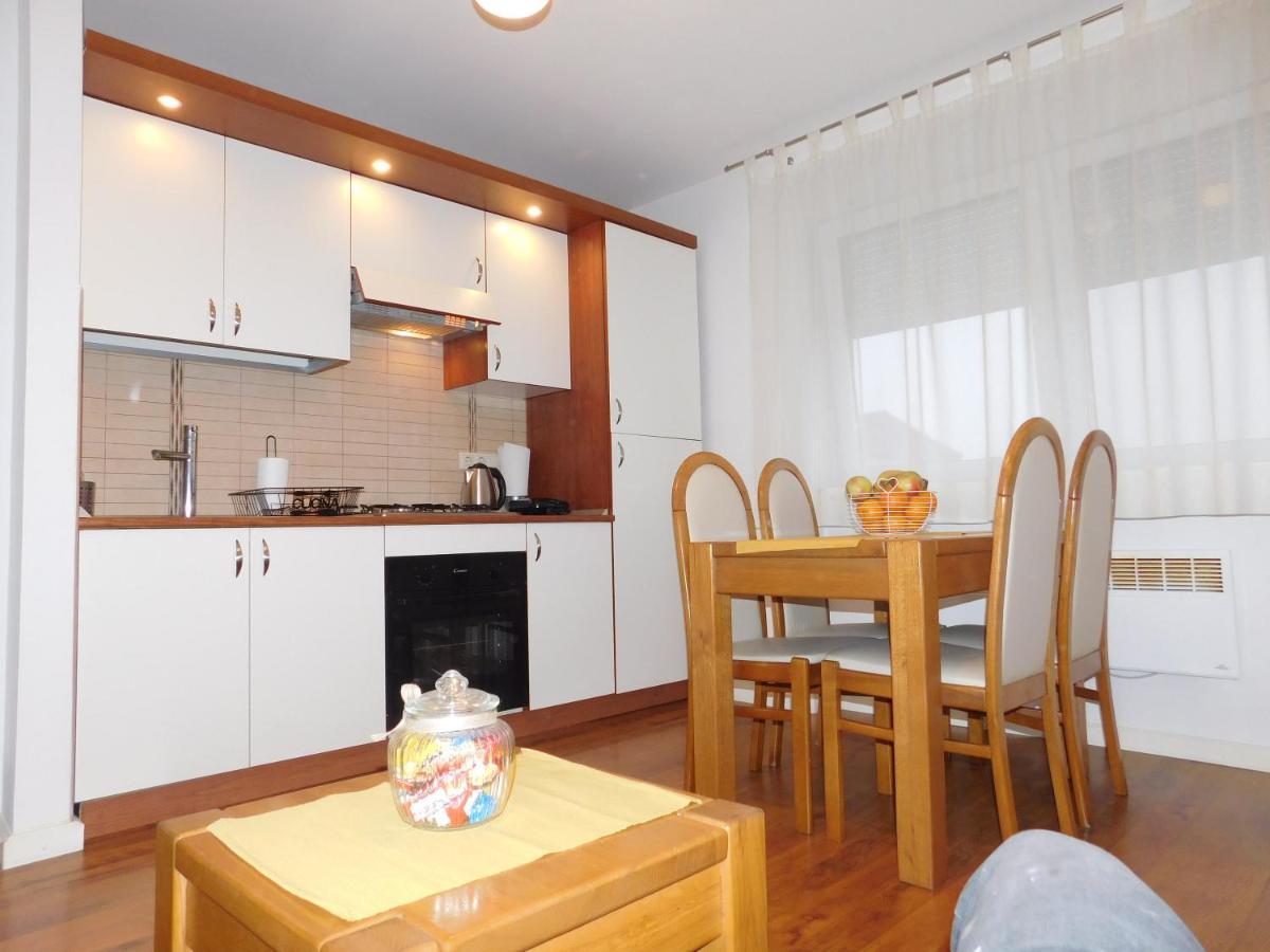 Apartman Ana Zupanja Eksteriør bilde