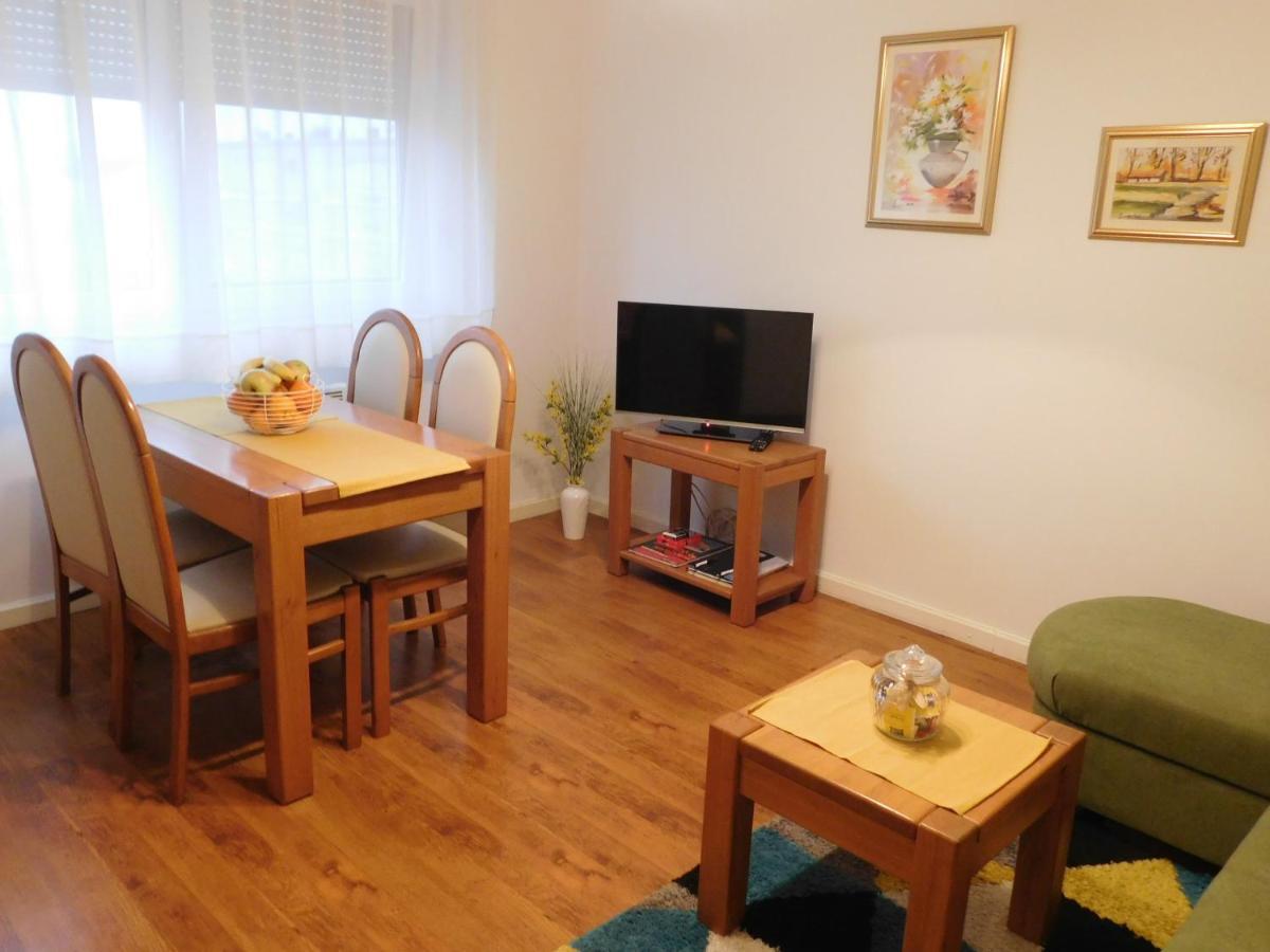 Apartman Ana Zupanja Eksteriør bilde