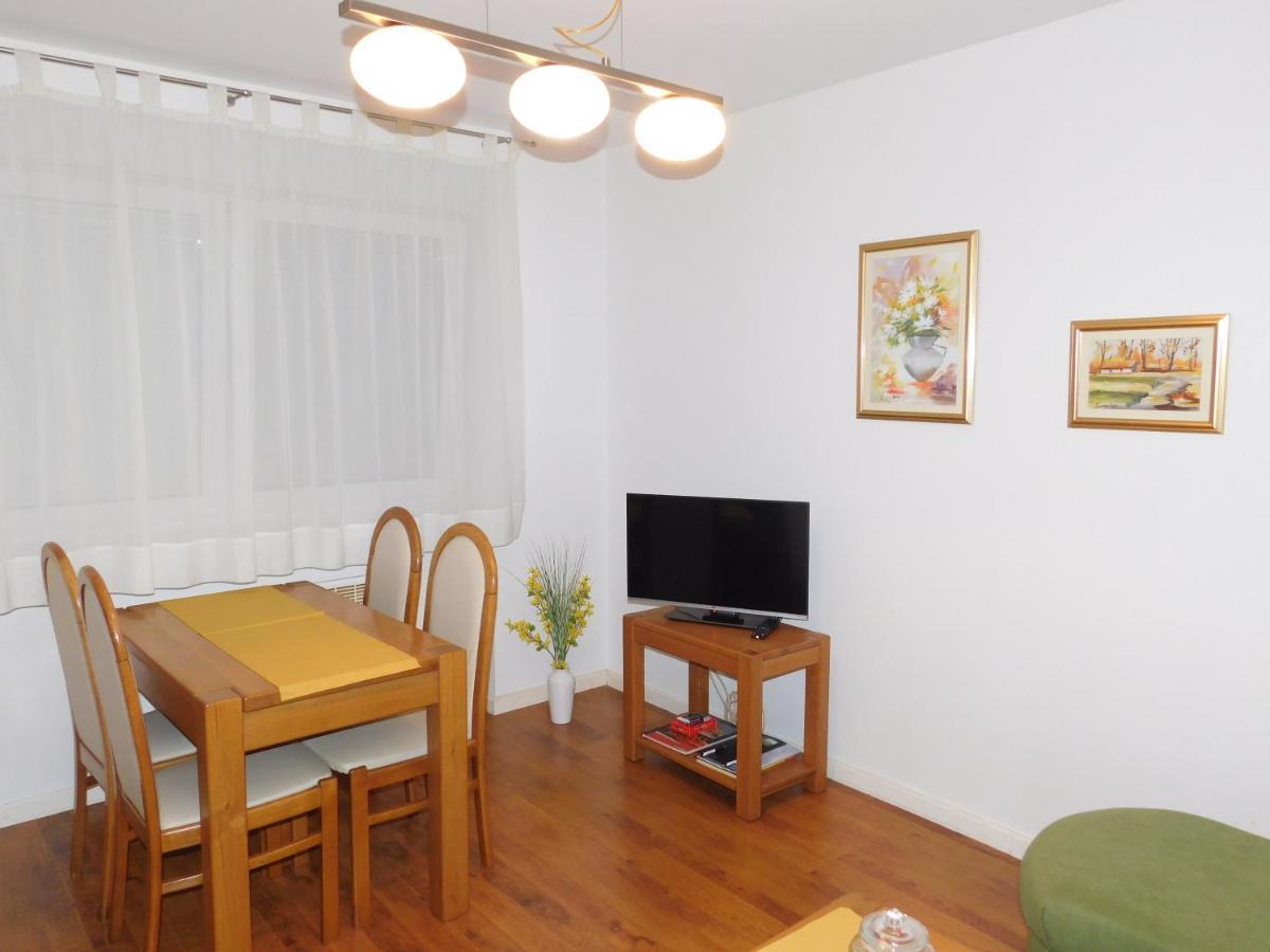 Apartman Ana Zupanja Eksteriør bilde
